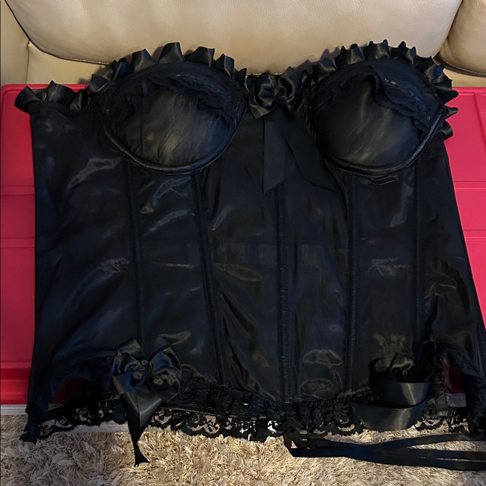 Elegant Black Lace Corset